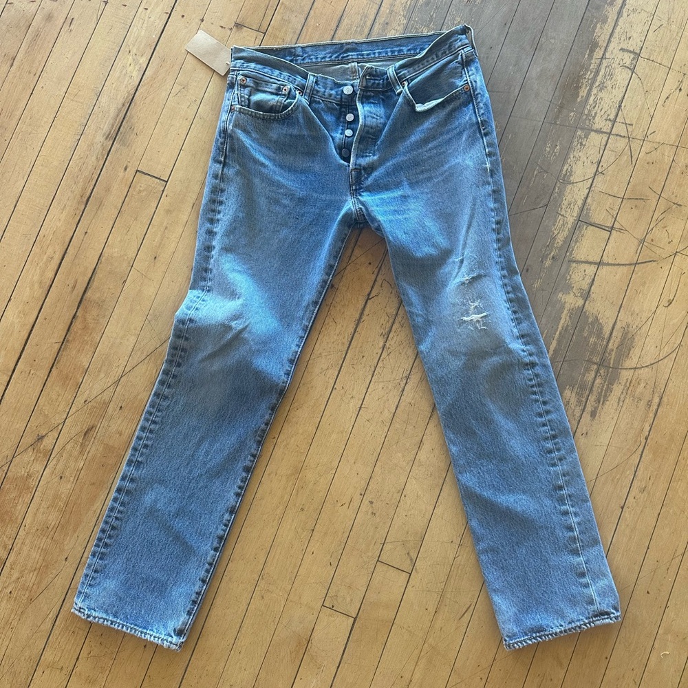 Levi's Light Blue Straight Leg Women's Jeans